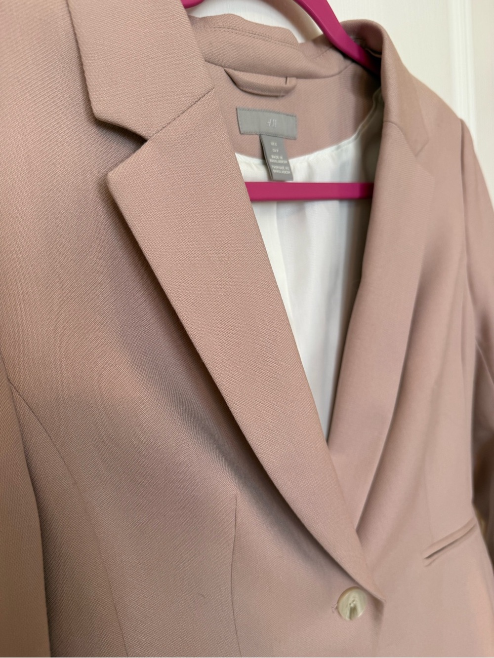 H&M Women's Dusty Pink Tailored Blazer - Picture 3 of 13